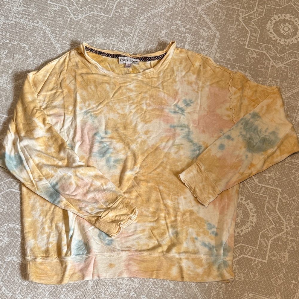 Knox Rose Yellow Crewneck Top with Patterned Trim